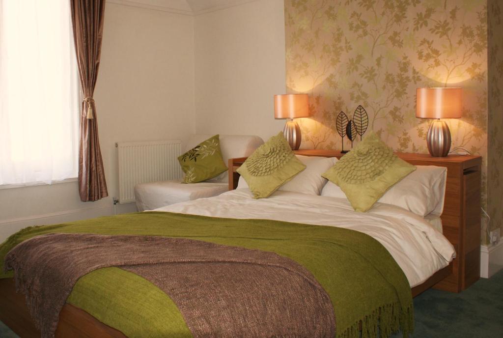 The White Lodge Southsea Портсмут Номер фото